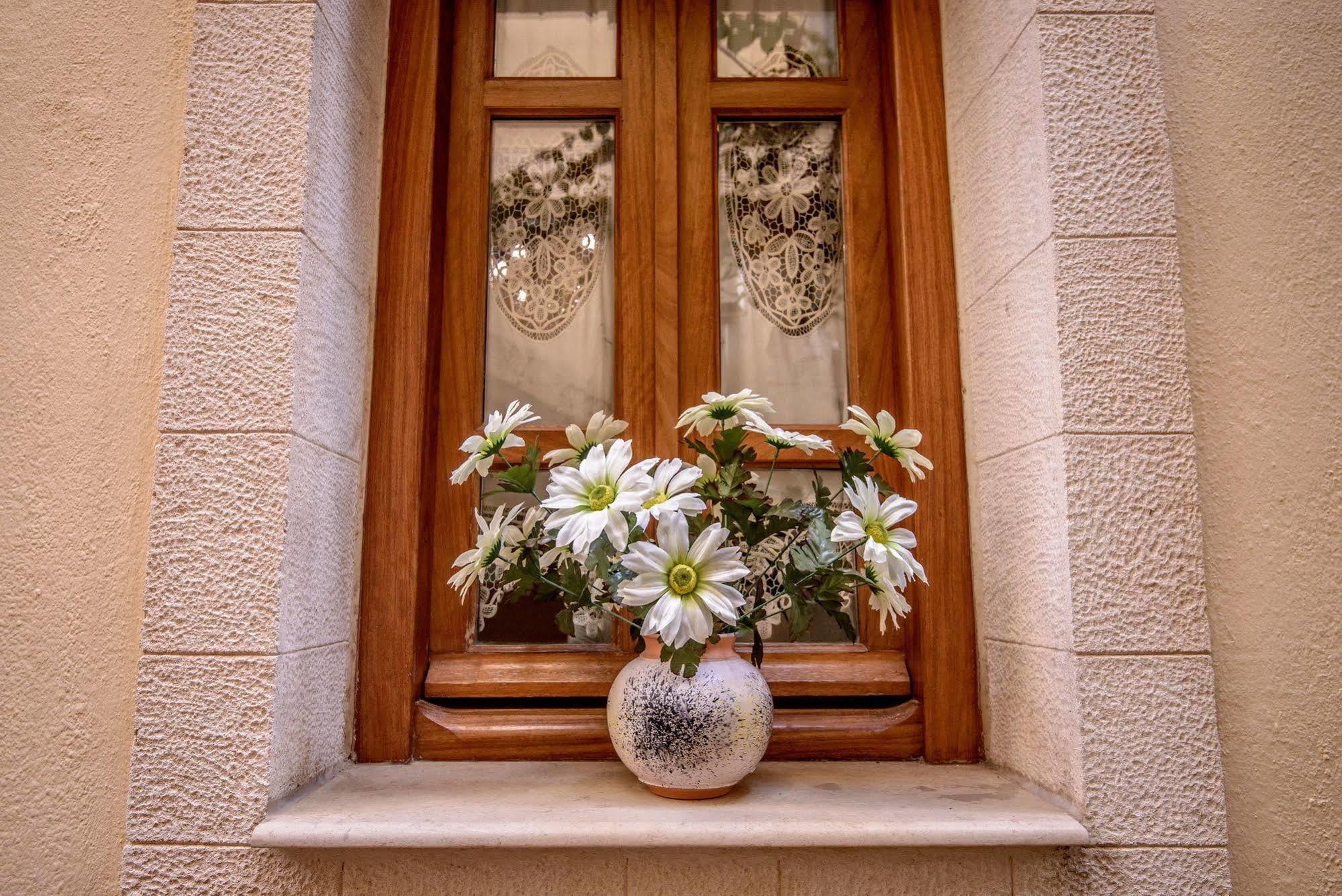 Leo Hotel Rethymno  ภายนอก รูปภาพ
