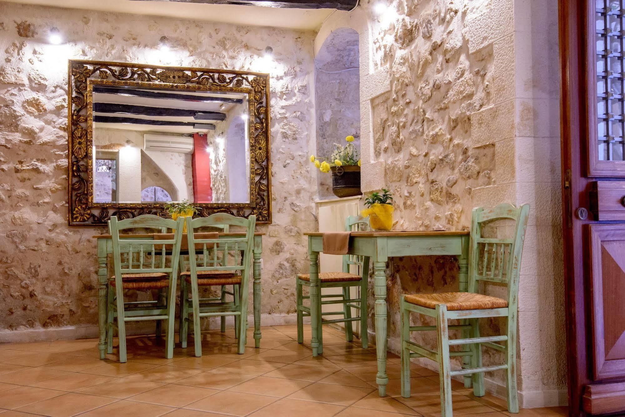 Leo Hotel Rethymno  ภายนอก รูปภาพ