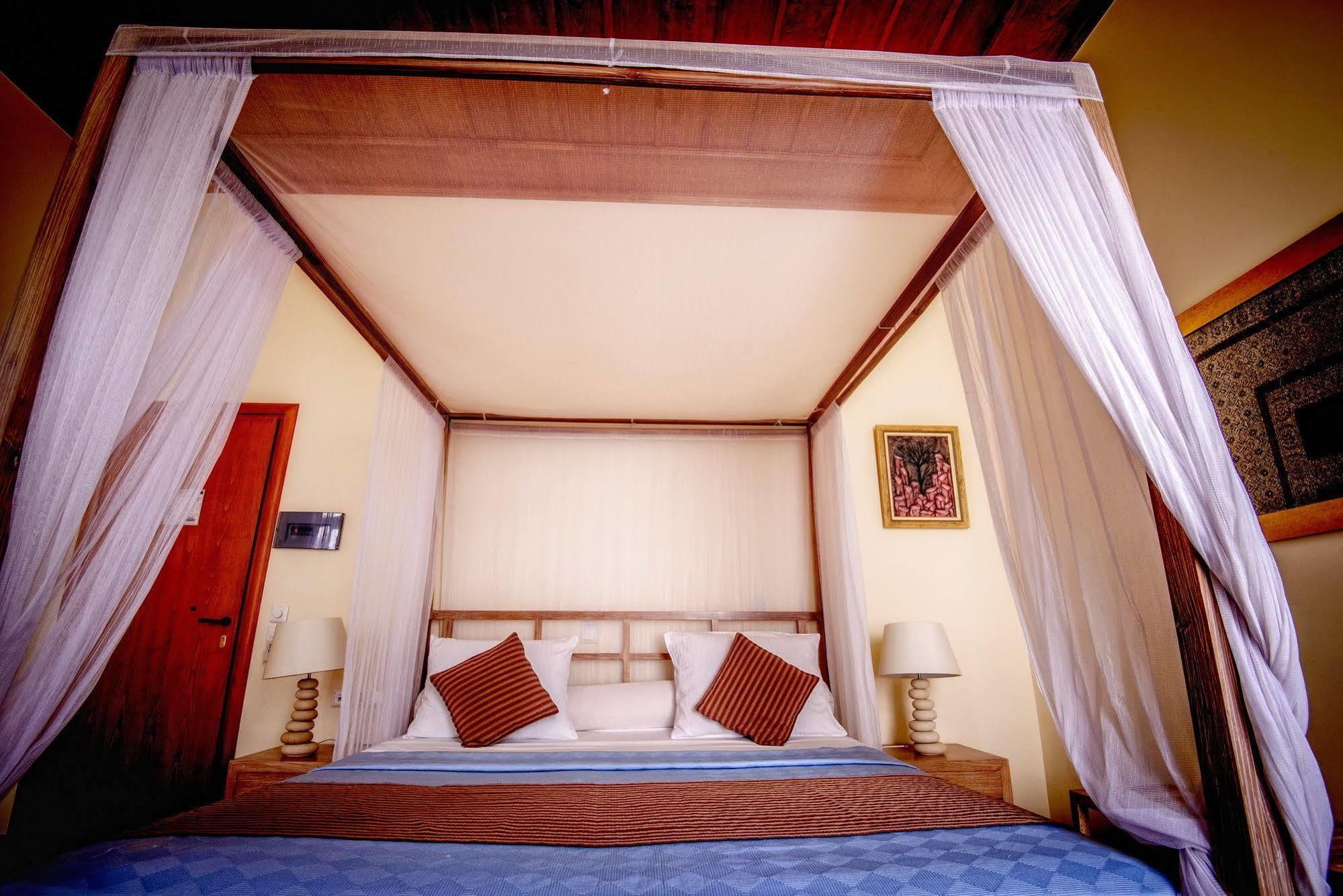 Leo Hotel Rethymno  ภายนอก รูปภาพ