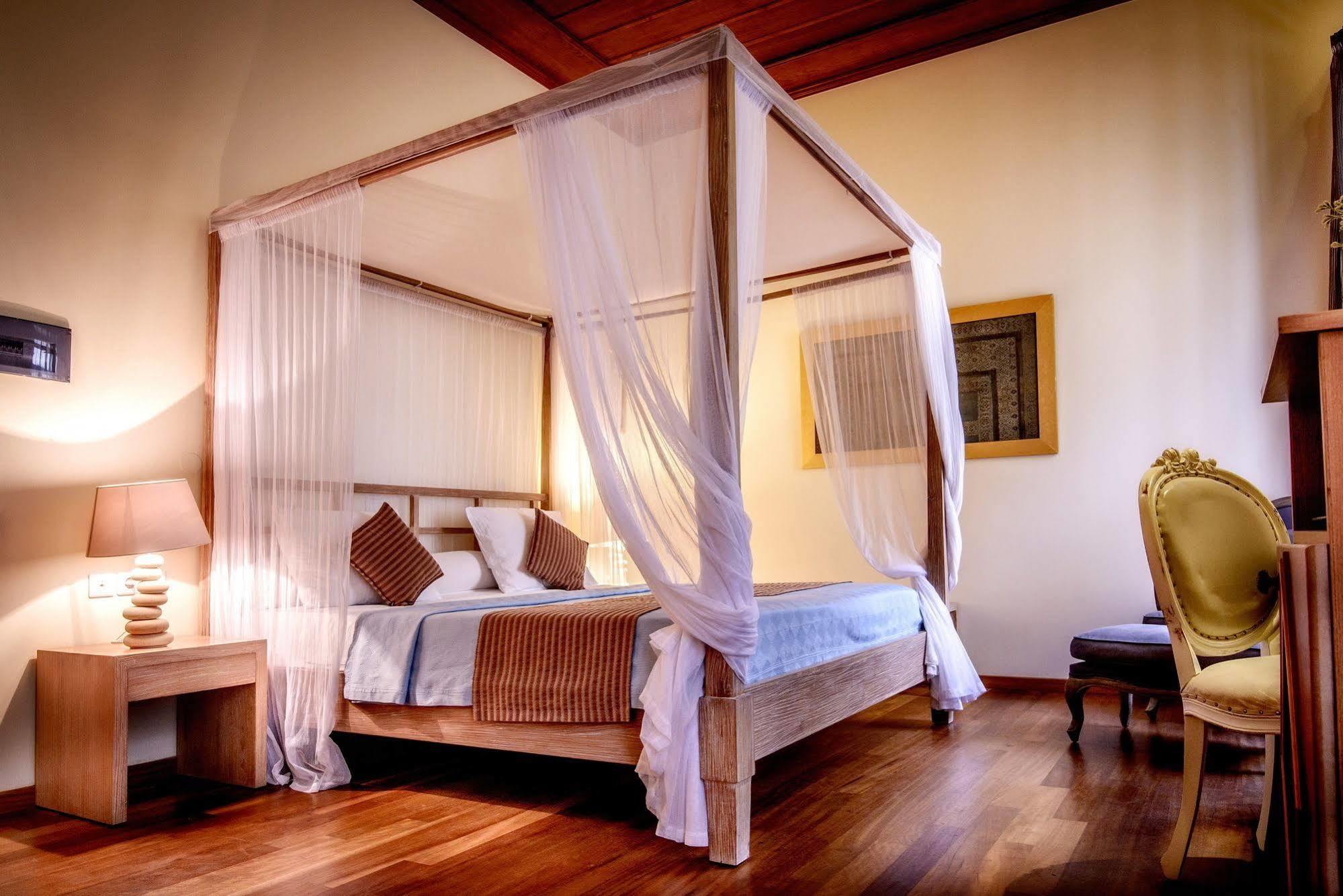 Leo Hotel Rethymno  ภายนอก รูปภาพ